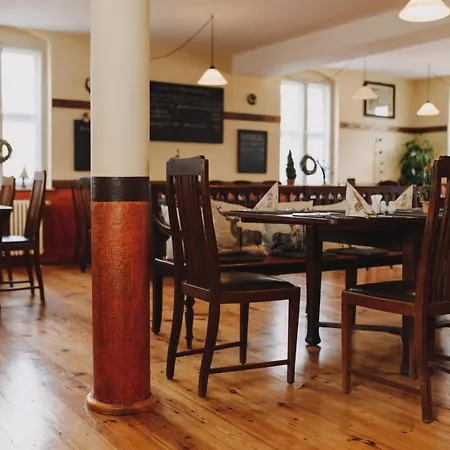 Gasthof Zum Hirsch * Drehna