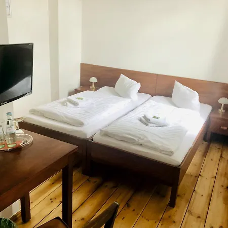 ホテル Gasthof Zum Hirsch *